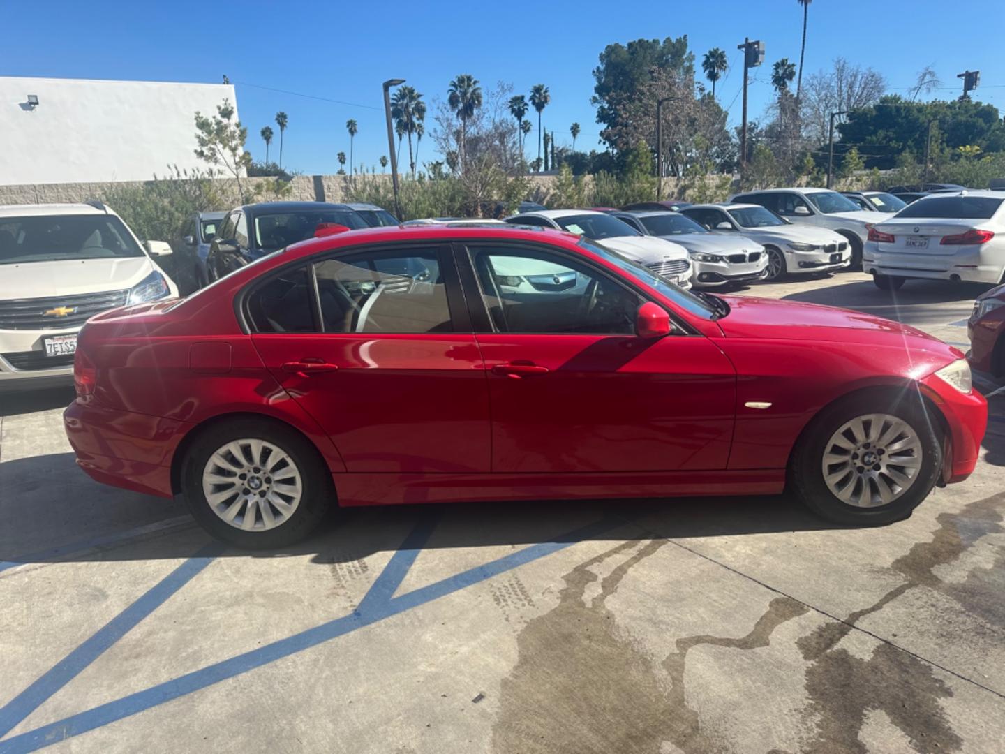 2009 Red /Black BMW 3-Series 328i (WBAPH57539N) with an 3.0L L6 DOHC 24V engine, Automatic transmission, located at 30 S. Berkeley Avenue, Pasadena, CA, 91107, (626) 248-7567, 34.145447, -118.109398 - New Tires! V-6, Performance package! - Photo#4